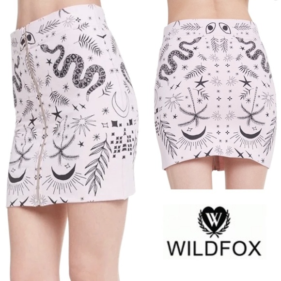 NWT Wildfox Radiant Bandana Zip Front Mini Skirt in Soft Pink Sz. M - Picture 1 of 5